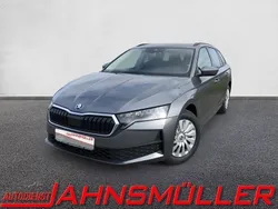 Grau Neu 2025 Skoda Octavia Essence Kombi | 27.000 € (Superpreis)