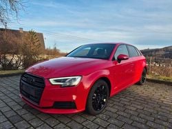 Rot Gebraucht 2017 Audi A3 Design Limousine | 11.990 € (Guter Preis)