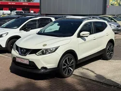 Weiß Gebraucht 2015 Nissan Qashqai Tekna SUV | 9.990 € (Fairer Preis)