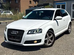 Weiß Gebraucht 2010 Audi A3 Ambition Limousine | 4.590 € (Fairer Preis)