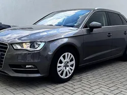 Grau Gebraucht 2014 Audi A3 Sportback Attraction Limousine | 8.900 € (Fairer Preis)