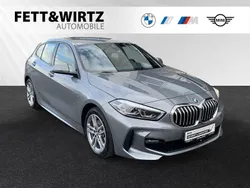 Skyscraper grau metallic Gebraucht 2024 BMW 118 M Sport Kleinwagen | 26.890 € (Guter Preis)