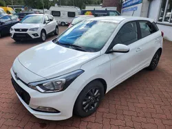 Weiß Gebraucht 2018 Hyundai i20 Trend Kleinwagen | 8.750 € (Fairer Preis)