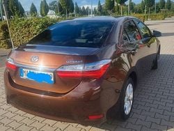 Braun Gebraucht 2017 Toyota Corolla Edition Limousine | 13.300 € (Fairer Preis)