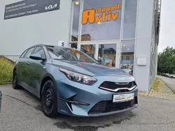 Grün Gebraucht 2022 Kia Ceed Sportswagon Attract Kombi | 15.990 € (Fairer Preis)