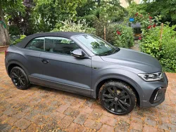 Grau Gebraucht 2023 VW T-Roc Cabriolet Edition Cabrio | 39.900 € (Etwas zu teuer)
