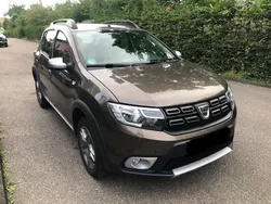 Braun Gebraucht 2017 Dacia Sandero Stepway Kleinwagen | 6.100 € (Guter Preis)