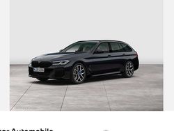 Schwarz Gebraucht 2022 BMW 530 Shadowline Kombi | 39.480 € (Etwas zu teuer)