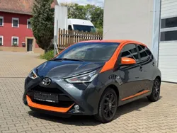 Grau Gebraucht 2021 Toyota Aygo Kleinwagen | 8.750 € (Guter Preis)