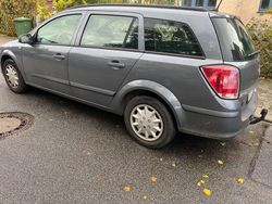 Grau Gebraucht 2006 Opel Astra Kombi | 2.199 € (Fairer Preis)