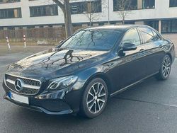 Schwarz Gebraucht 2016 Mercedes E220 Limousine | 22.500 € (Fairer Preis)