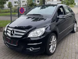 Kosmosschwarz metalliclack Gebraucht 2010 Mercedes B160 Avantgarde Van / Kleinbus | 7.499 € (Fairer Preis)