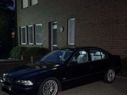 Blau Gebraucht 2000 BMW 523 Performance Limousine | 8.000 € (Teuer)