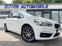 Weiß Gebraucht 2016 BMW 220 Active Tourer Advantage Van / Kleinbus | 13.900 € (Fairer Preis)