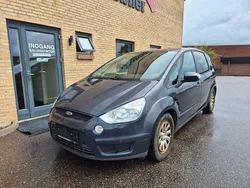 Grau Gebraucht 2010 Ford S-MAX Titanium Van / Kleinbus | 1.500 € (Superpreis)
