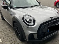 Grau Gebraucht 2023 Mini John Cooper Works Kleinwagen | 25.490 € (Guter Preis)