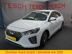 Ceramic white Gebraucht 2021 Hyundai Ioniq Limousine | 19.990 € (Fairer Preis)