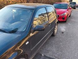 Schwarz Gebraucht 2003 VW Golf Basis Limousine | 700 € (Guter Preis)