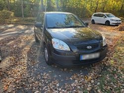 Schwarz Gebraucht 2009 Kia Rio Kombi | 3.750 €