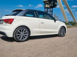 Weiß Gebraucht 2011 Audi A1 S-Line Kleinwagen | 9.700 € (Teuer)