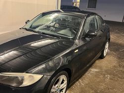 Schwarz Gebraucht 2011 BMW 118 Coupé Coupé | 3.400 € (Guter Preis)