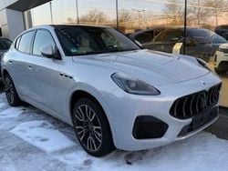 Grau (grigio cangiante) Gebraucht 2022 Maserati Grecale SUV | 64.140 € (Etwas zu teuer)