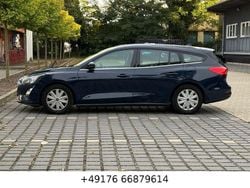 Blau Gebraucht 2020 Ford Focus Cool & Connect Limousine | 7.999 € (Superpreis)