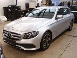 Iridiumsilber Gebraucht 2018 Mercedes E220 Kombi | 22.500 € (Superpreis)
