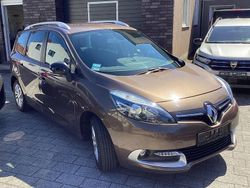 Braun Gebraucht 2016 Renault Scénic III LIMITED Van / Kleinbus | 10.890 € (Teuer)