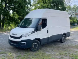 Weiß Gebraucht 2015 Iveco Daily Van | 9.300 €