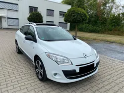 Weiß Gebraucht 2012 Renault Mégane GrandTour Bose Edition Kombi | 3.550 € (Fairer Preis)