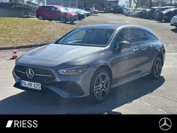 Grau Gebraucht 2025 Mercedes CLA250e Shooting Brake AMG Kombi | 46.300 €