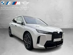 Mineralweiss Neu 2025 BMW iX M Sport SUV | 89.790 € (Teuer)