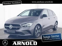 Mountaingrau Gebraucht 2024 Mercedes B250 Progressive Van / Kleinbus | 36.700 € (Guter Preis)