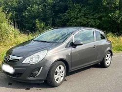 Grau Gebraucht 2011 Opel Corsa Edition Kleinwagen | 3.800 € (Fairer Preis)