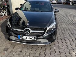 Schwarz Gebraucht 2015 Mercedes A200 Urban Limousine | 14.300 € (Superpreis)