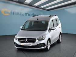 Silber Gebraucht 2024 Mercedes T180 Van / Kleinbus | 33.799 €