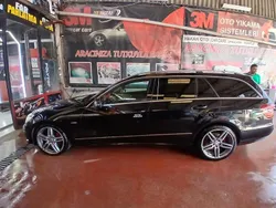 Schwarz Gebraucht 2010 Mercedes E350 Kombi | 7.500 €