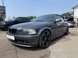 Grau Gebraucht 2002 BMW 325 Cabriolet Performance Cabrio | 4.950 € (Fairer Preis)