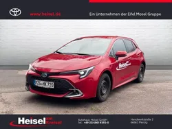 Emotional red 2 Neu 2024 Toyota Corolla Hybrid Team Limousine | 30.960 € (Teuer)