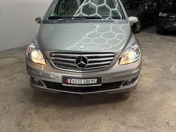Grau Gebraucht 2007 Mercedes B170 Sport Edition Van / Kleinbus | 3.999 € (Superpreis)