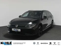 Grenadillschwarz metallic Gebraucht 2025 VW Passat R-line Kombi | 42.730 € (Superpreis)