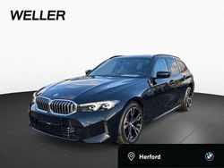 Black sapphire (schwarz) Gebraucht 2024 BMW 318 Shadowline Kombi | 35.880 € (Etwas zu teuer)