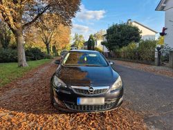 Schwarz Gebraucht 2010 Opel Astra Limousine | 3.500 € (Fairer Preis)