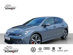 Delfingrau metallic/schwarz Gebraucht 2024 VW Golf VIII GTE Limousine | 43.190 € (Guter Preis)