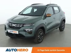 Grün Gebraucht 2023 Dacia Spring Extreme Kleinwagen | 13.610 € (Superpreis)