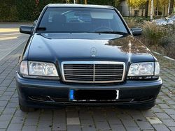 Schwarz Gebraucht 1997 Mercedes C180 Classic Limousine | 4.999 €
