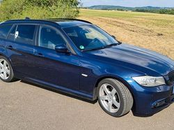 Blau Gebraucht 2012 BMW 318 M Sport Kombi | 5.900 € (Guter Preis)