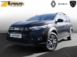 Schwarz Gebraucht 2023 Dacia Jogger Expression Van / Kleinbus | 17.977 € (Guter Preis)