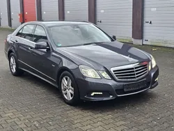 Grau Gebraucht 2009 Mercedes E200 Limousine | 9.990 € (Guter Preis)